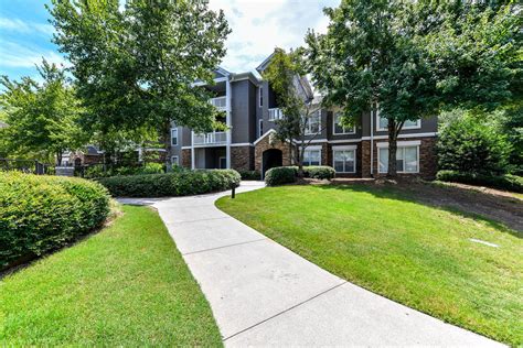 Retreat at johns creek - The Retreat at Johns Creek Apartment Homes are located in one of Atlanta's most sought-after neighborhoods and school districts. Our one, two and three bedroom apartments include crown molding, gas stoves, 9-foot ceilings, quartz countertops, stainless steel appliances, built-in microwaves and so. 6005 State Bridge Rd, …